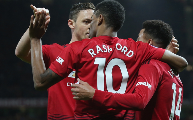 作为其背后 作为其背后